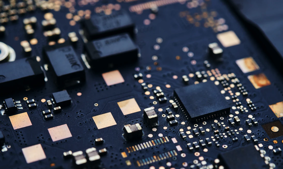 Olix recauda $312M para chip de inferencia óptica